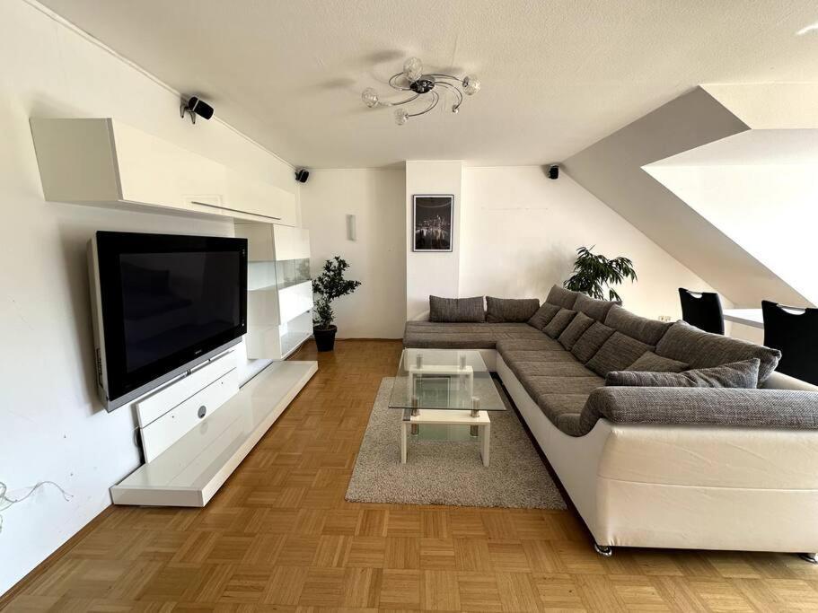 2-Zimmer-Wohnung Mit Balkon & Guter Anbindung In Aschaffenburg Eksteriør billede