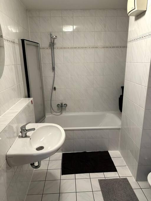2-Zimmer-Wohnung Mit Balkon & Guter Anbindung In Aschaffenburg Eksteriør billede